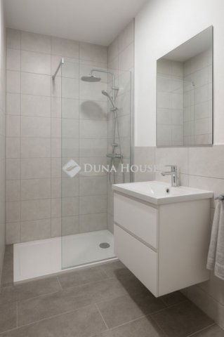 Eladó családi ház, Pándon 47.5 M Ft, 2 szobás