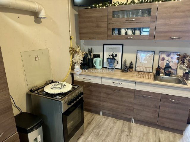 Eladó téglalakás, Debrecenben 67.9 M Ft, 2 szobás