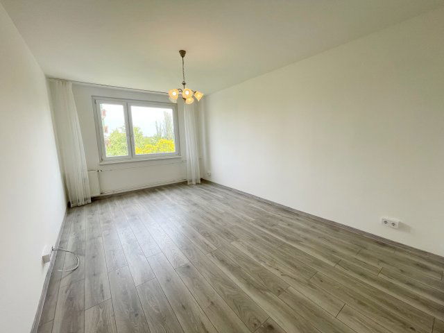 Eladó panellakás, Budapesten, XV. kerületben 85 M Ft, 3 szobás