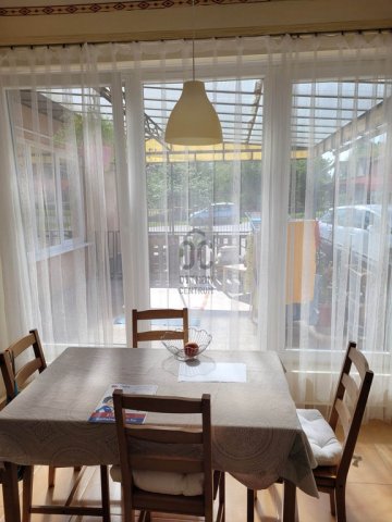 Eladó családi ház, Isaszegen 129.9 M Ft, 7 szobás