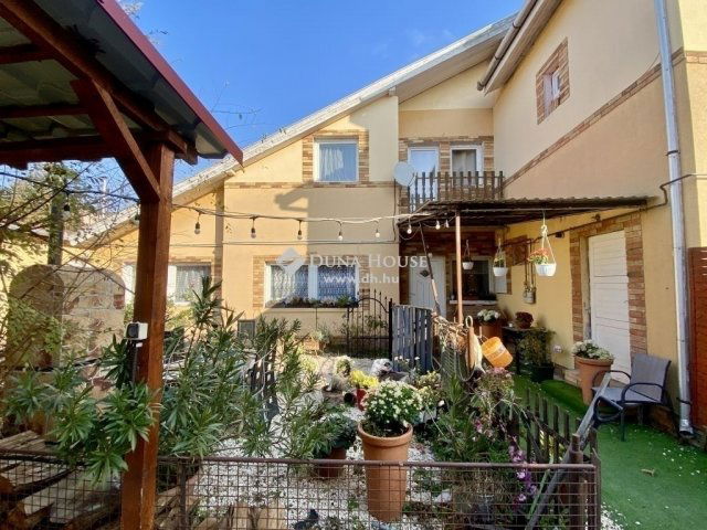 Eladó ikerház, Budapesten, XX. kerületben 133 M Ft, 6 szobás