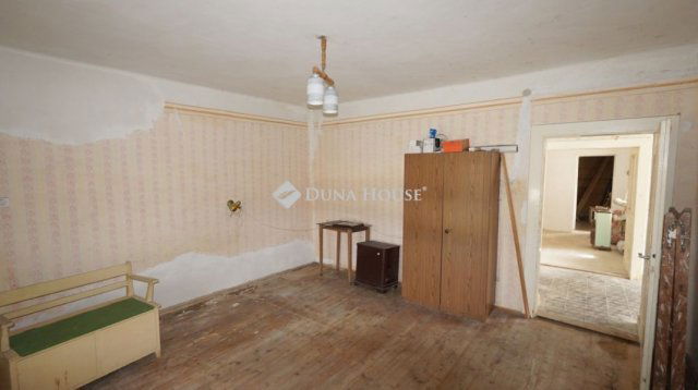 Eladó családi ház, Zalavégen 15.8 M Ft, 2 szobás