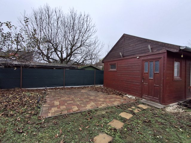 Eladó nyaraló, Szolnokon 29 M Ft, 1 szobás / költözzbe.hu