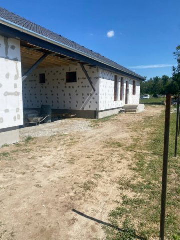 Eladó családi ház, Dánszentmiklóson 46.9 M Ft, 3 szobás