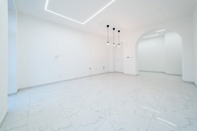 Eladó téglalakás, Budapesten, V. kerületben 181 M Ft, 4 szobás