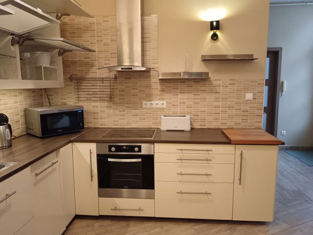 Kiadó téglalakás, albérlet, VII. kerületben, Nyár utcában