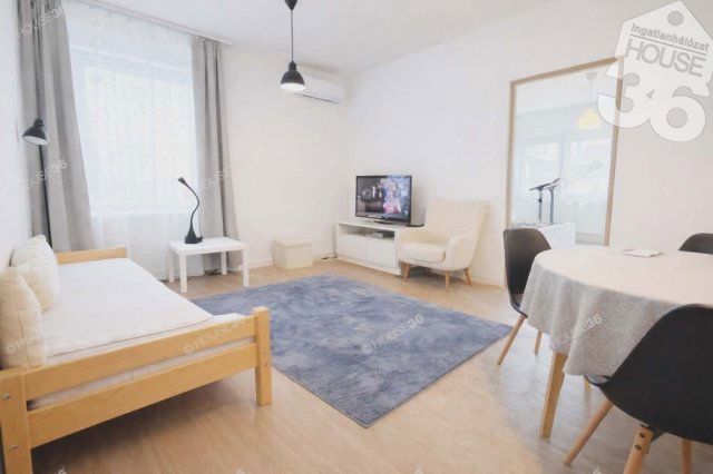 Eladó téglalakás, Kecskeméten 57.9 M Ft, 2 szobás