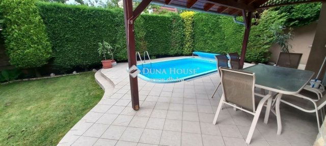 Eladó ikerház, Budapesten, XVI. kerületben 254.9 M Ft, 4 szobás