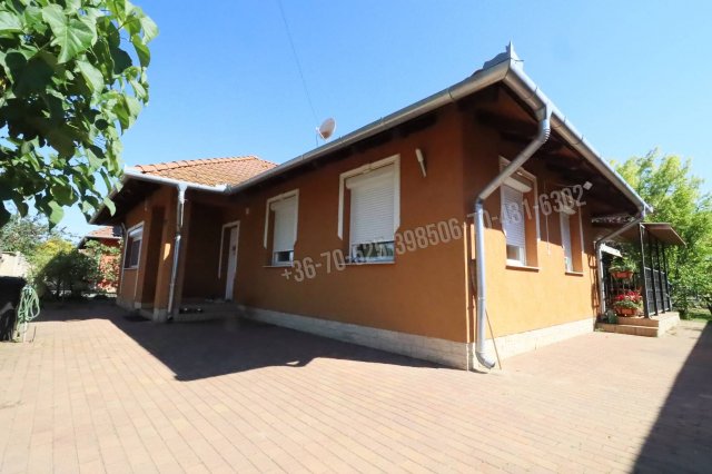 Eladó családi ház, Albertirsán 146 M Ft, 4 szobás