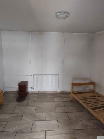 Kiadó családi ház, albérlet, XVIII. kerületben, Örs utcában