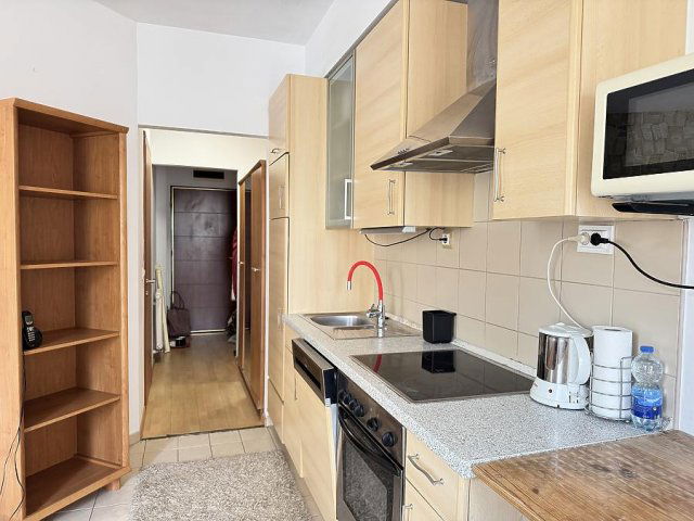 Kiadó téglalakás, albérlet, VI. kerületben, Király utcában