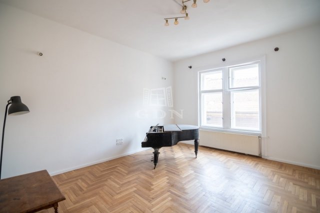 Eladó téglalakás, Budapesten, VII. kerületben 94.9 M Ft