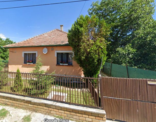 Eladó családi ház, Pomázon 40 M Ft, 3 szobás