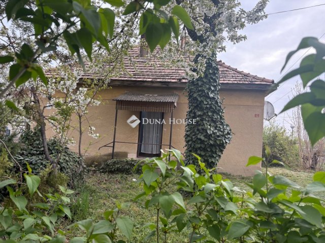 Eladó családi ház, Enyingen 17.5 M Ft, 2 szobás