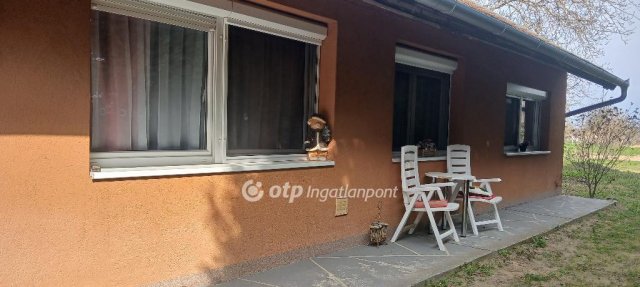 Eladó családi ház, Szentliszlón 62.794 M Ft, 2+3 szobás