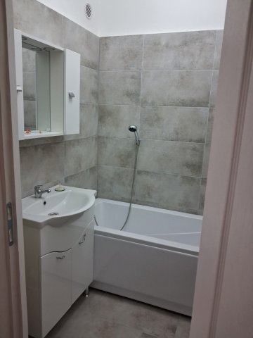 Eladó panellakás, Lovasberényben 37.5 M Ft, 2 szobás