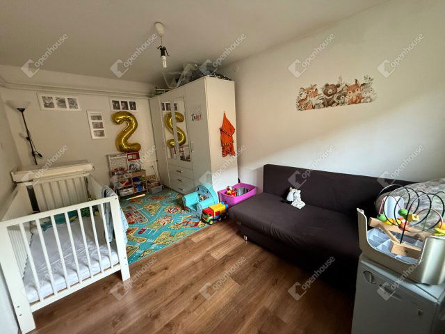 Eladó családi ház, Pecölön 17.9 M Ft, 2 szobás