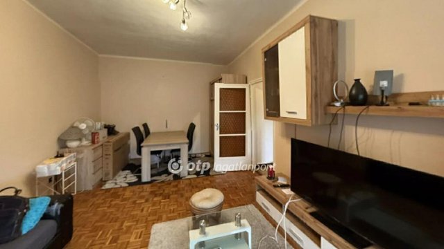 Eladó téglalakás, Miskolcon 22.9 M Ft, 1+1 szobás