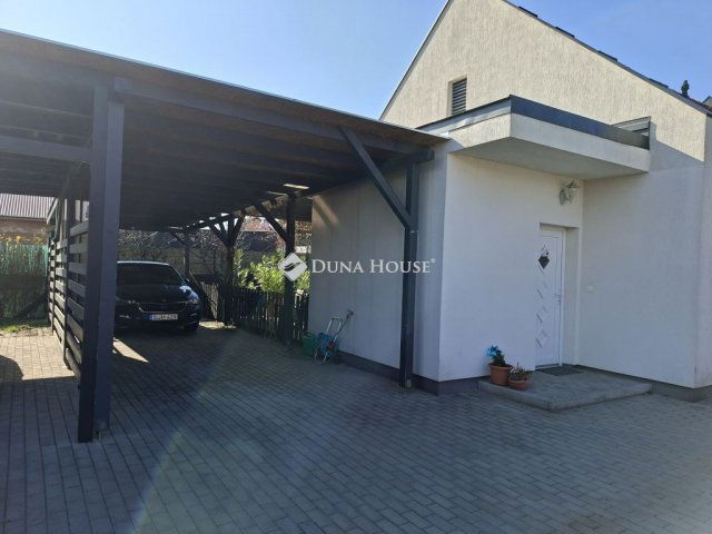 Eladó családi ház, Lepsényben 73.6 M Ft, 4 szobás