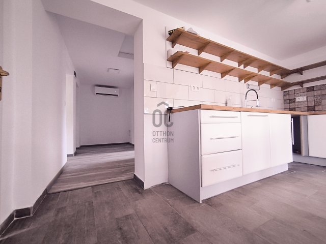 Eladó családi ház, Zalaegerszegen 43.5 M Ft, 2 szobás