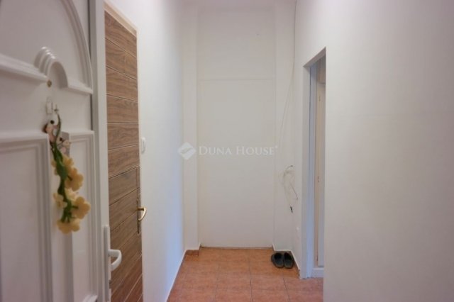 Eladó téglalakás, Budapesten, XX. kerületben 52.3 M Ft, 1 szobás