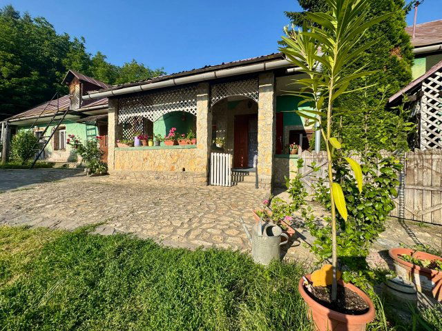 Eladó családi ház, Abaújváron 32.9 M Ft, 3+1 szobás