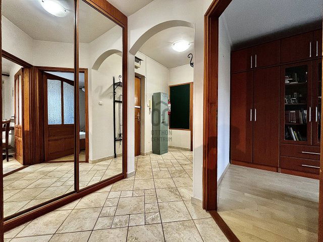 Eladó téglalakás, Győrött 67.9 M Ft, 2 szobás