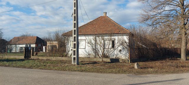 Eladó családi ház, Emődön, Vasút utcában 14.5 M Ft, 2 szobás