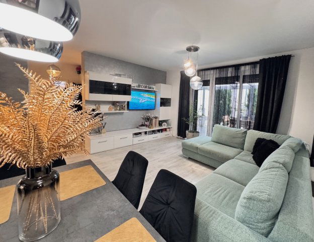 Eladó ikerház, Győrött 124.9 M Ft, 4 szobás