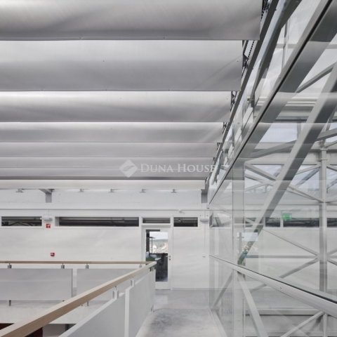 Eladó ipari ingatlan, Komlón 618.75 M Ft / költözzbe.hu