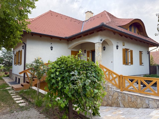 Eladó családi ház, Budapesten, XVI. kerületben 399 M Ft