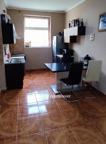 Eladó családi ház, Pápán 17.5 M Ft, 2+1 szobás