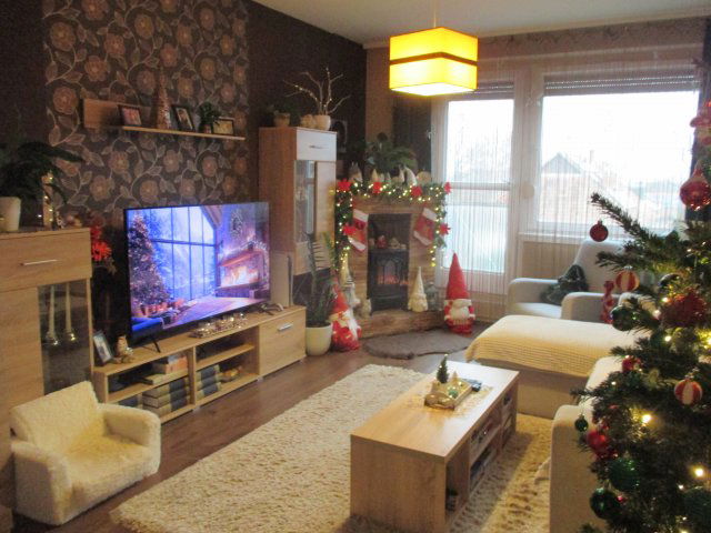 Eladó panellakás, Békéscsabán 36.49 M Ft, 3 szobás