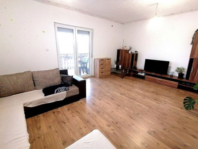 Eladó családi ház, Kulcson 36 M Ft, 2 szobás