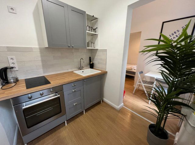 Eladó téglalakás, Budapesten, VII. kerületben, Nyár utcában