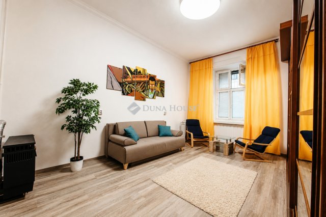Eladó téglalakás, Budapesten, II. kerületben 56.9 M Ft, 1 szobás