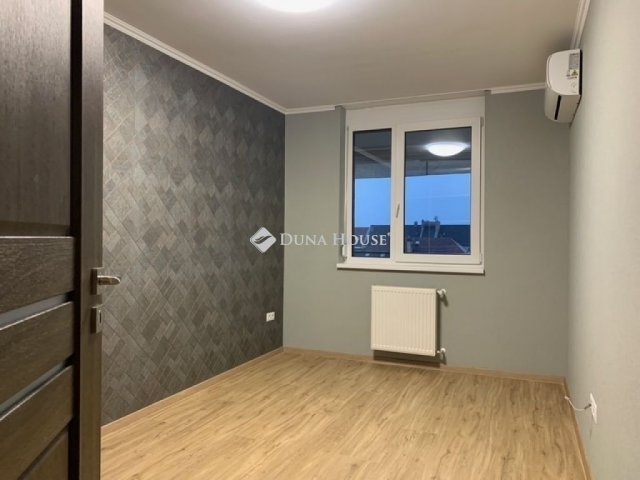 Eladó téglalakás, Budapesten, XIV. kerületben 168 M Ft, 4 szobás