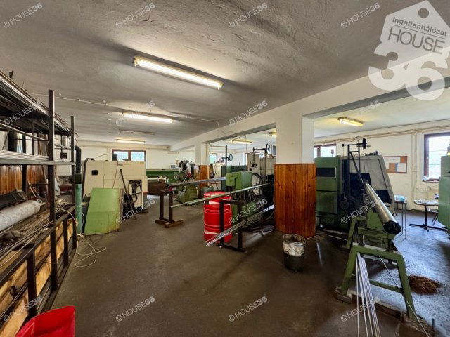 Eladó ipari ingatlan, Kiskunmajsán 180 M Ft / költözzbe.hu