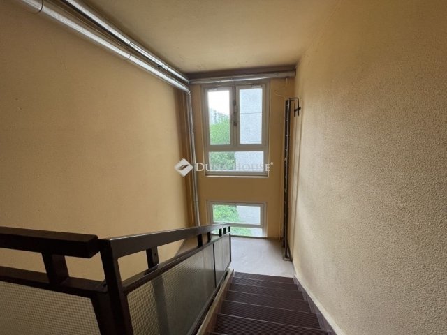 Eladó panellakás, Budapesten, XIX. kerületben 68 M Ft, 3 szobás