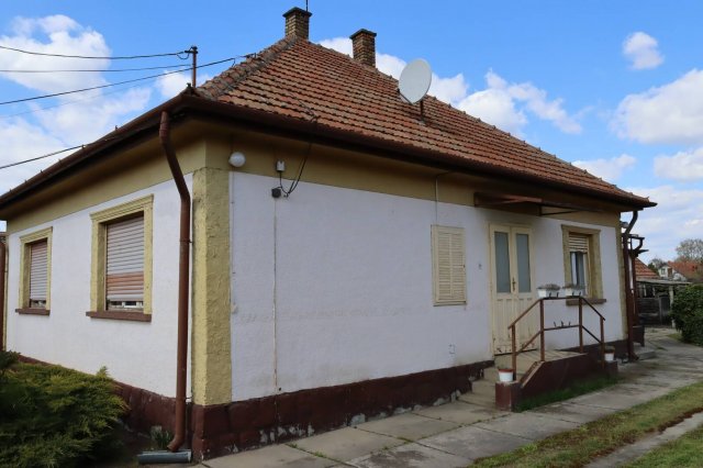 Eladó családi ház, Albertirsán 59.9 M Ft, 3 szobás