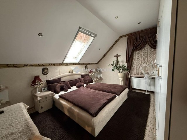 Eladó családi ház, Dunaharasztin 76 M Ft, 3 szobás