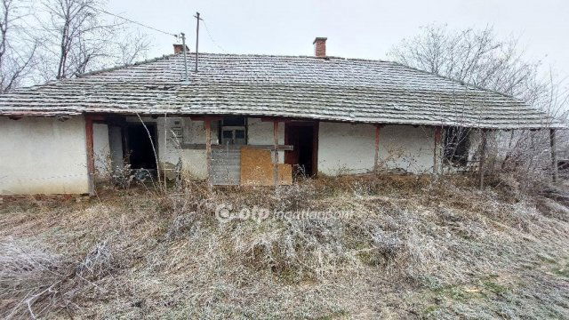 Eladó családi ház, Gyomaendrődön 2.5 M Ft, 1+1 szobás