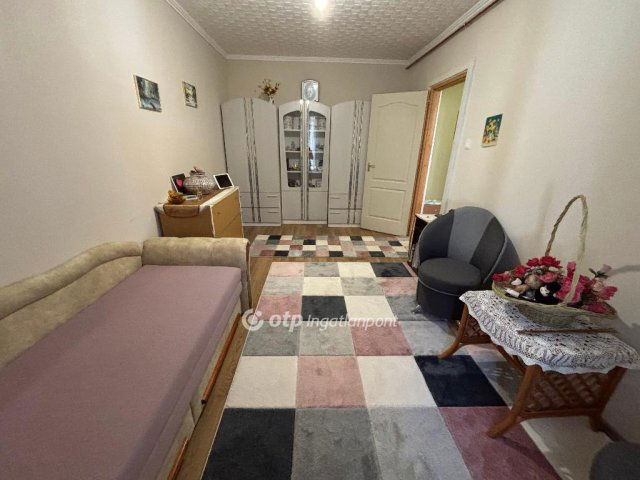 Eladó téglalakás, Sárospatakon 22.9 M Ft, 2 szobás