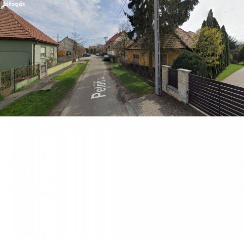 Eladó telek, Szirmabesenyőn, Petőfi utcában 14 M Ft