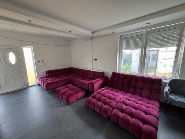 Eladó családi ház, Ságváron 90 M Ft, 5 szobás