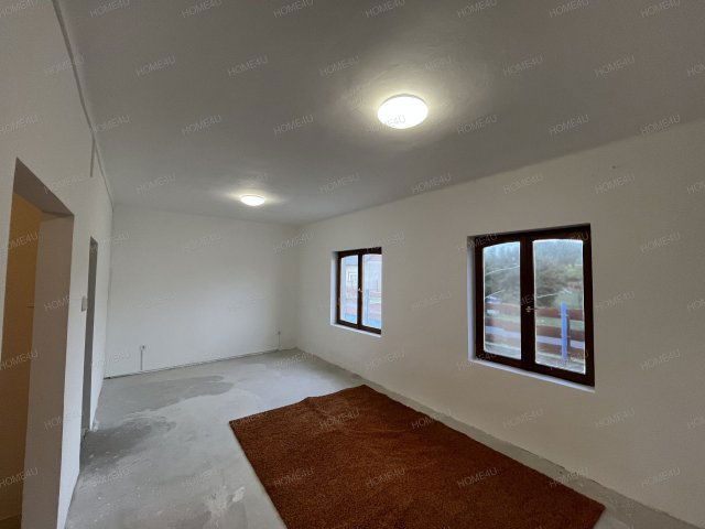 Eladó családi ház, Szolnokon 18.9 M Ft, 2 szobás