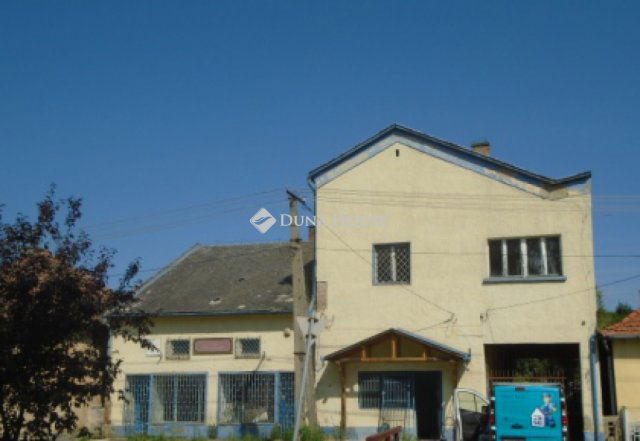 Eladó üzlethelyiség, Sátán 2.19 M Ft / költözzbe.hu