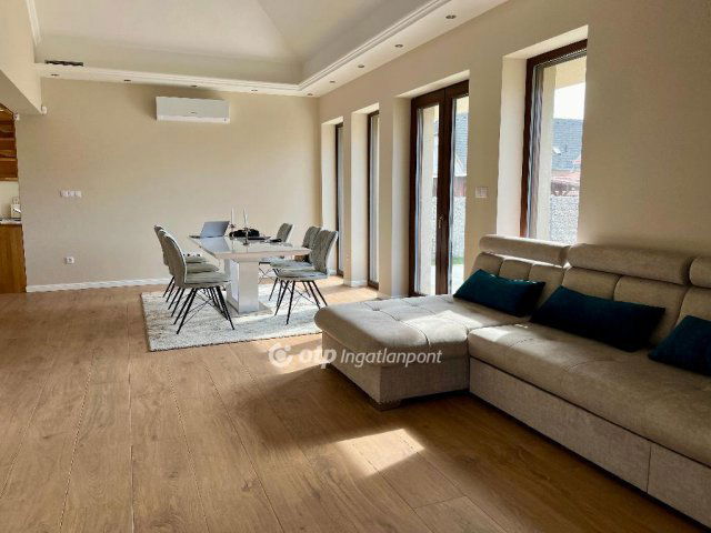 Eladó családi ház, Üllőn 184.6 M Ft, 4 szobás