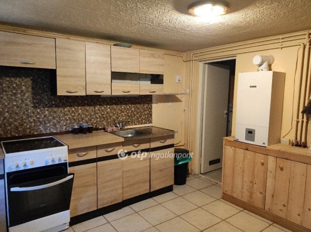 Eladó családi ház, Maroslelén 28.9 M Ft, 2+1 szobás