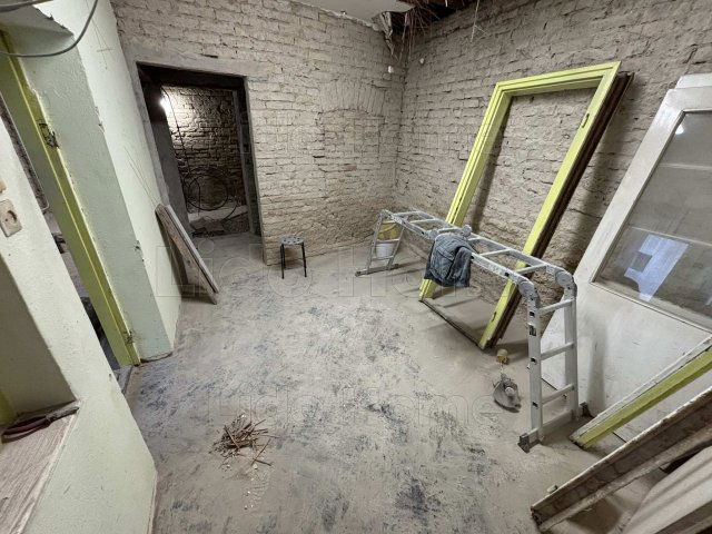 Eladó téglalakás, Székesfehérvárott 45.5 M Ft, 2 szobás